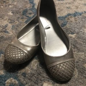 WIDE Gold sparkle toeballerina flats 8.5W